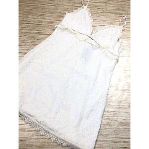 T-19~ X By NBD Womens Shift Dress Ivory Floral Lace Ruffle Spaghetti Strap L